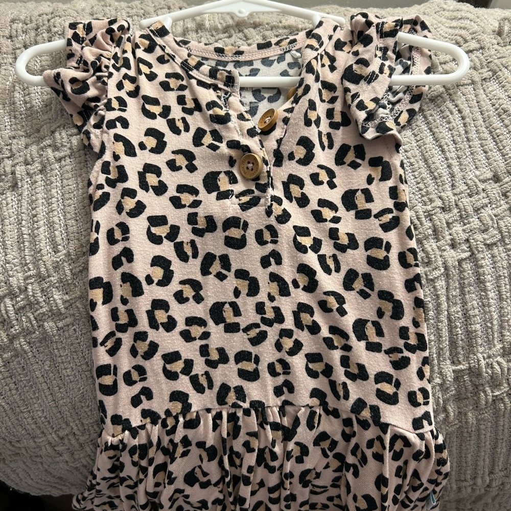 Posh Peanut Pink Leopard Print Bodysuit 12-18 months discontinued print